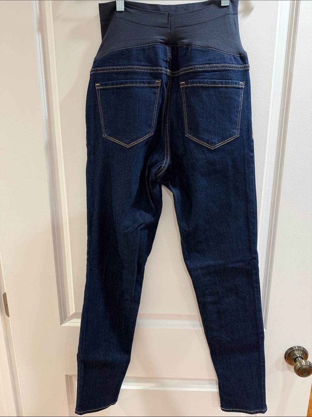 NWT! Old Navy (Size 8 Long) Dark Blue Maternity Jeans with Stretch Waistband - Picture 3 of 4